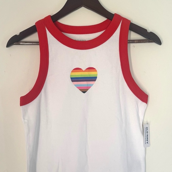 🏳️‍🌈 NWT Old Navy Pride Tank Top with Rainbow Heart - #2 - Picture 3 of 3